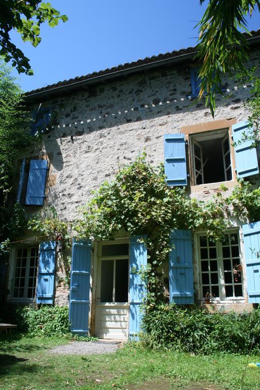 Le Petit Mas D'Ile Panzió Saint-Germain-de-Confolens Kültér fotó